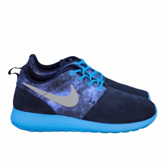 Nike rosherun GS metallic blue galaxy